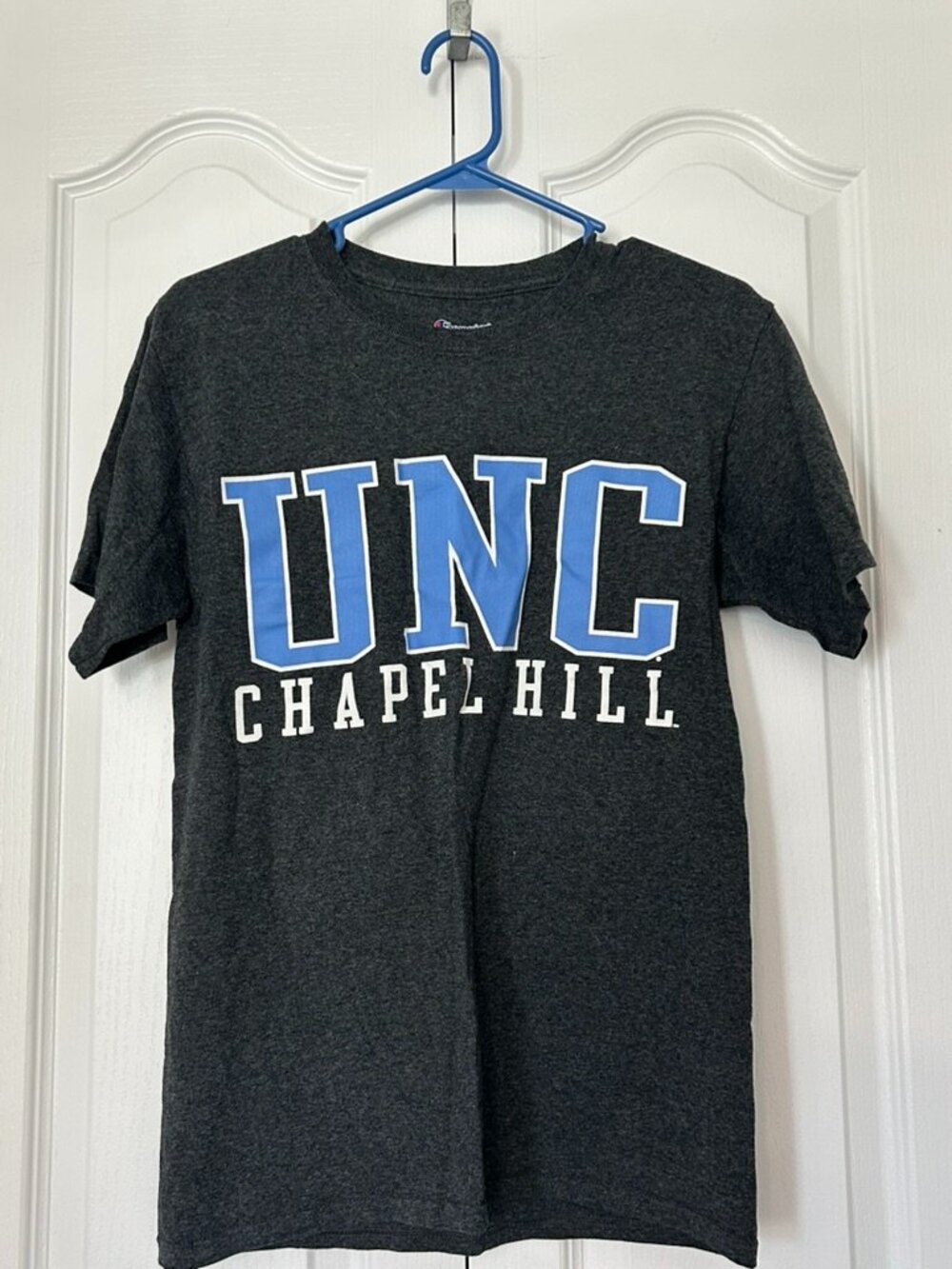 UNC Chapel Hill Dark Gray Graphic T-Shirt | Size Small | Champion